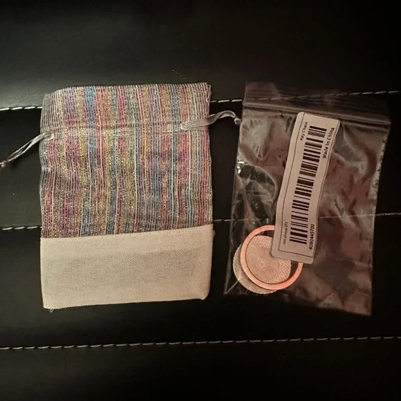 KEYCHAIN Aunt & Niece NWT - Picture 6 of 6